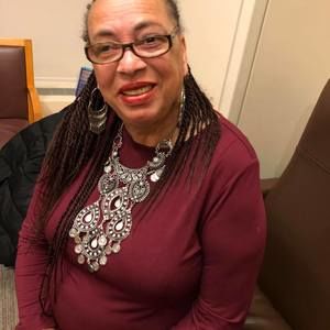 Meet your Posher, Deborah